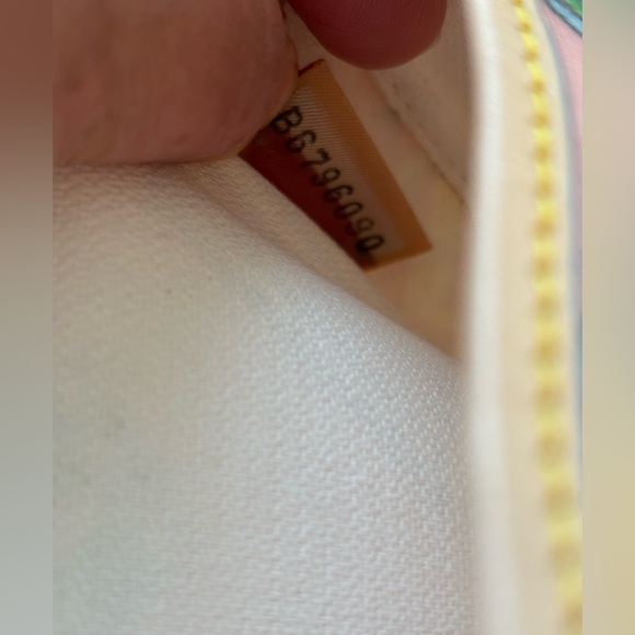 Dooney & Bourke Soft Pink Wristlet Bag Barbicore Preppy small - Picture 9 of 12